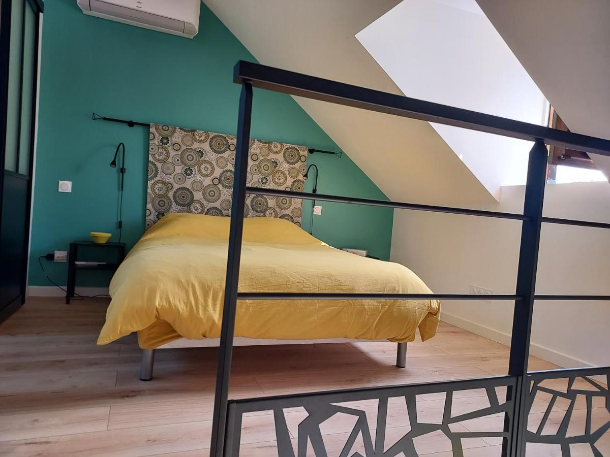 En Pleine Campagne, Proche Du Mans - Chambre D'Hotes Fille Exterior photo