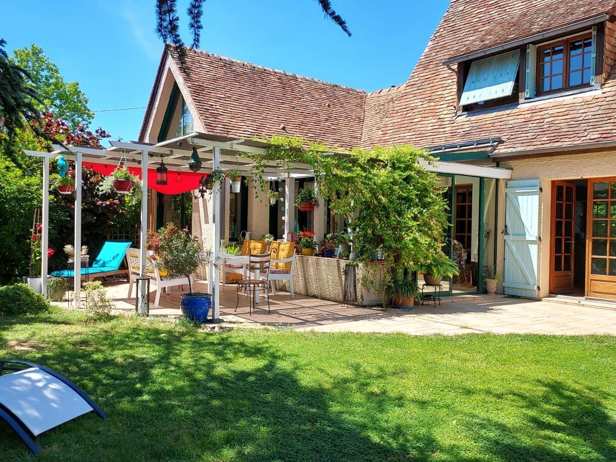 En Pleine Campagne, Proche Du Mans - Chambre D'Hotes Fille Exterior photo