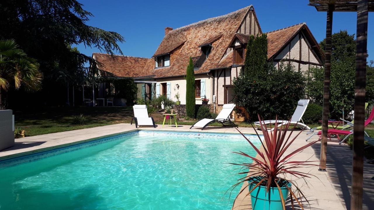 En Pleine Campagne, Proche Du Mans - Chambre D'Hotes Fille Exterior photo