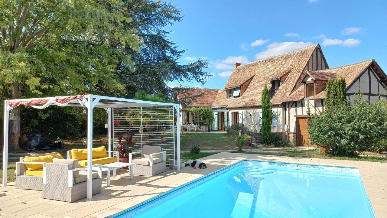 En Pleine Campagne, Proche Du Mans - Chambre D'Hotes Fille Exterior photo